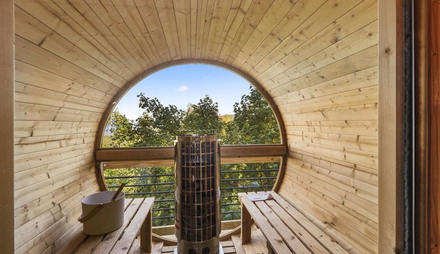 Amazing Views*HotTub*Sauna*GameRooms Dog-friendly!