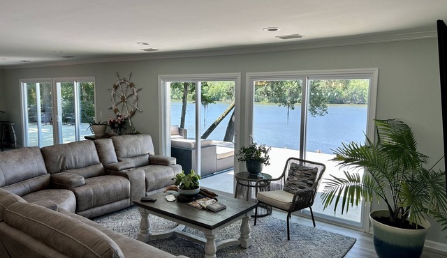 Amazing Views inside & out, just miles from town!