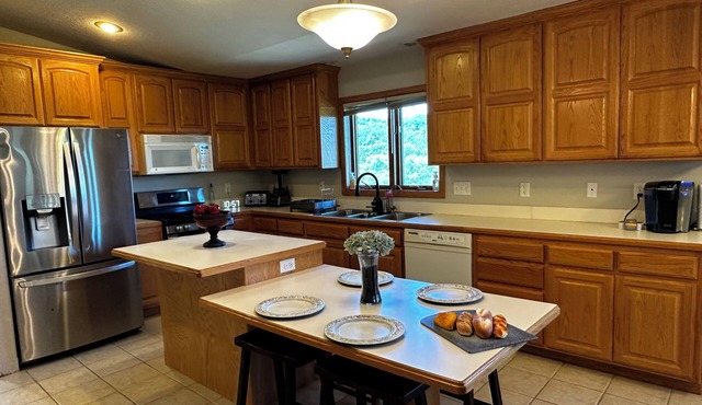 Amazing views, lots to do, within 10 minutes from Manhattan!