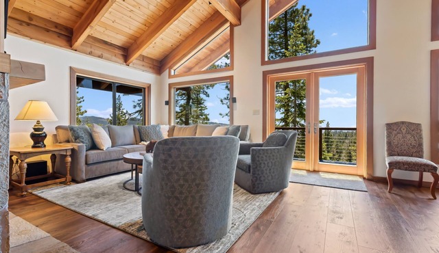 AMAZING VIEWS- MODERN HOME- SH #14 by Bear Valley Vacation Rentals