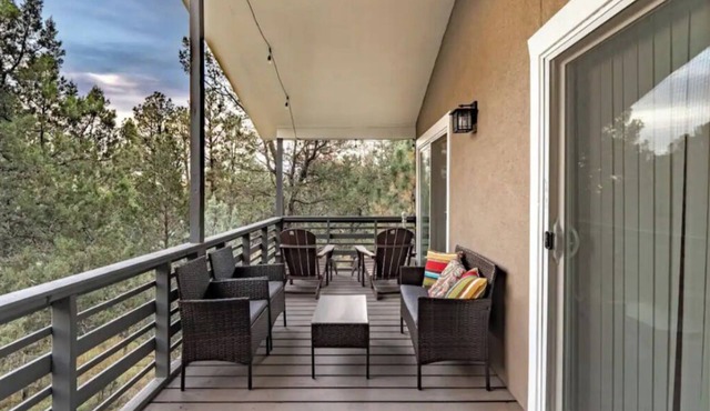 Amazing Views - Peaceful surroundings - Pets OK with fee