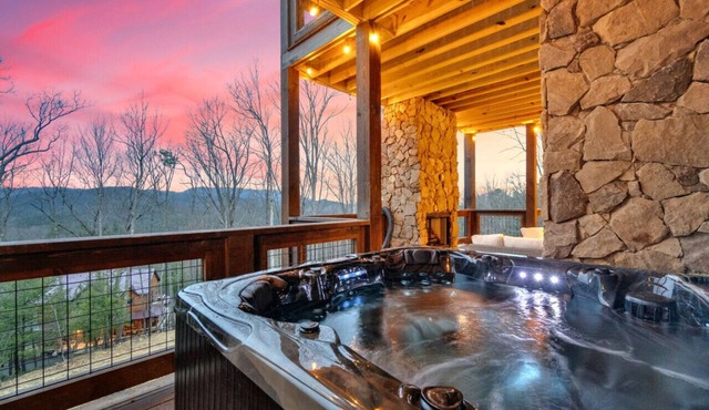 Amazing Views Rustic Lodge - Indoor Pool, Firepit, and Gameroom!