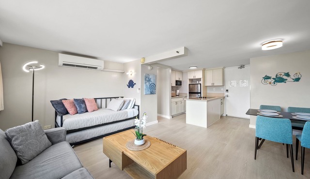 Amazing Views Waikiki Beach 28th Floor 1 Bedroom Family and Group Condo