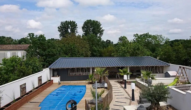 Amazing villa in Nuaillé-d'Aunis with sauna