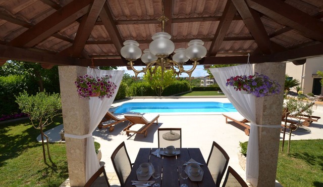 Amazing villa near Split with private pool and playground!