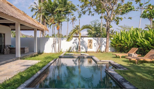 AMAZING VILLA OCEAN ESSENCE SEA BREEZE SELONG BELANAK BEACH