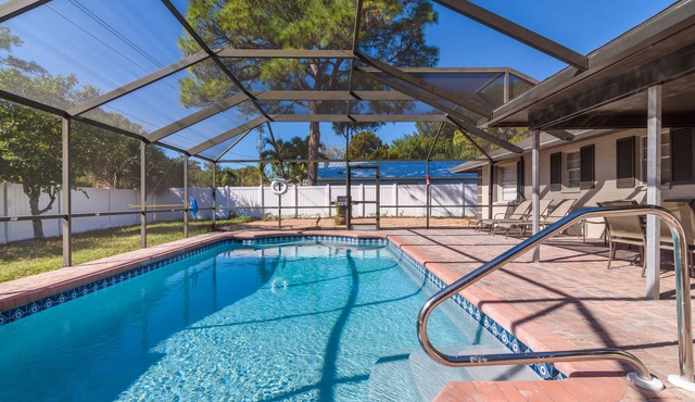 Amazing Villa with Extra Large Heated Pool ! 50% off Regular Rates!