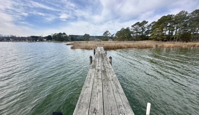 Amazing Waterfront Views, Private Pool and Dock