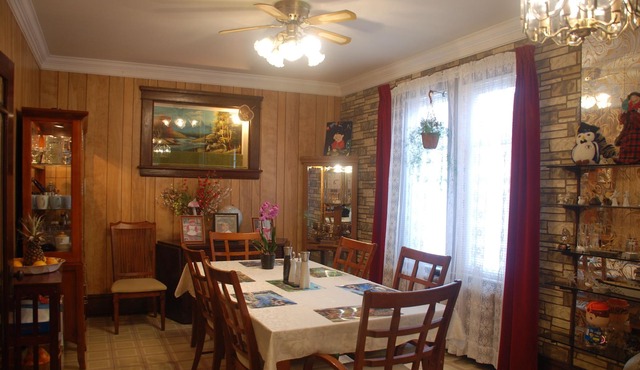 Ambassador B & B Guest Home