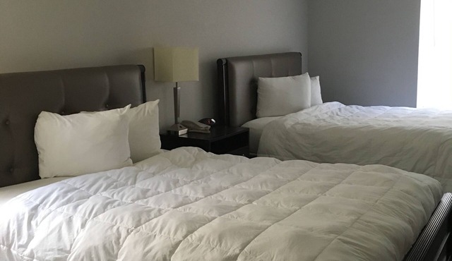 Ambassador Inn And Suites