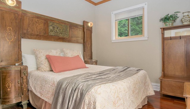 Ambassador Suite at Newaygo Bed & Breakfast