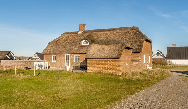 "Amber" - 300m from the sea by Interhome