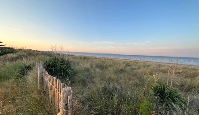 Amber Lights Coastal Getaway, Greatstone