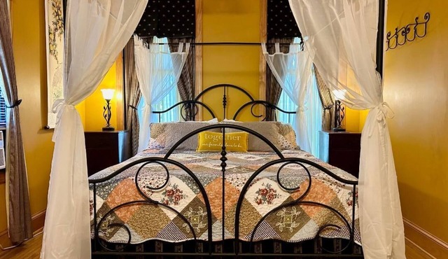 Amber Room at The Amethyst Inn B&B huge jacuzzi room with fireplace in Lancaster