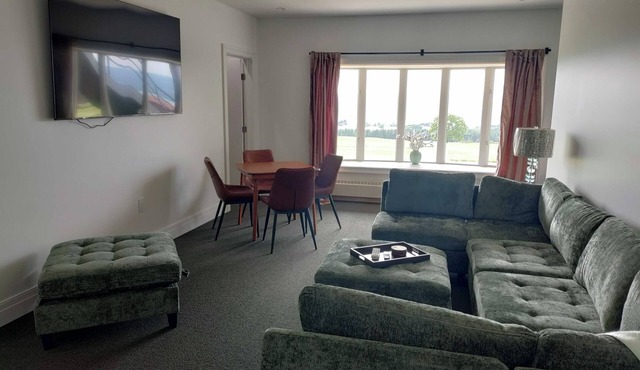 Amber Suite at Diamond on Seneca: Two Bedrooms w/Lake View