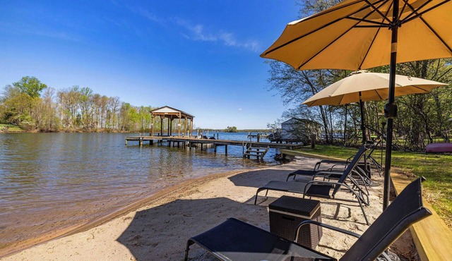 Amber Sunset | Lakefront on Lake Anna | Dock, Hot Tub, Game Room | 4BR