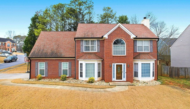 Amber Way House · Spacious Acworth Home