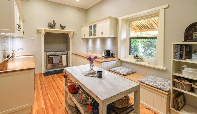 Ambrosia Holiday Home