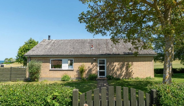 "Ambrosius" - 75m from the sea by Interhome