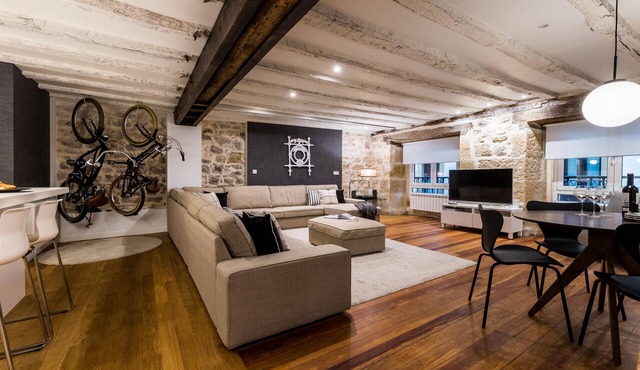 AMELIA SUITE: superior a 3 pax, 30 secs to the beach
