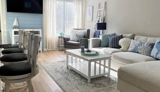 Amelia Island Extended Vacation Rental 1 Block from the Beach!