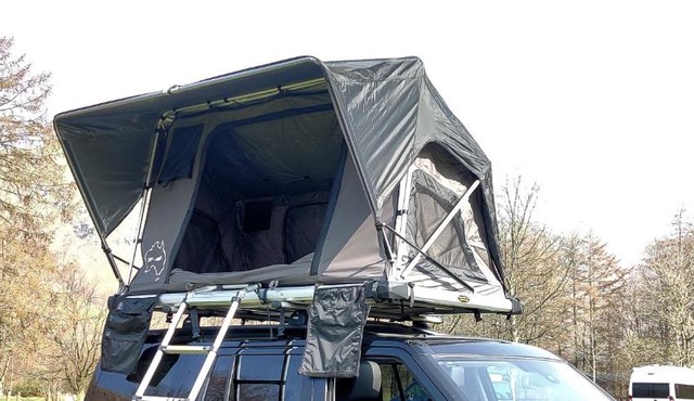 Amelia Rooftop Tent Rental from ElectricExplorers