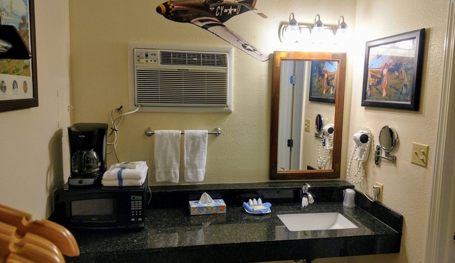 Amelia's Landing Hotel
