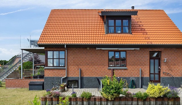 "Amely" - 500m from the sea by Interhome