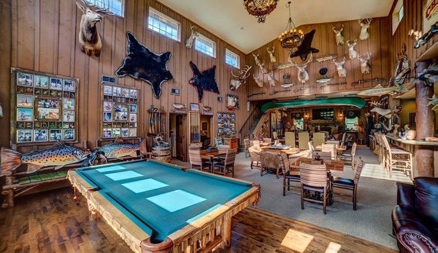 AMEN RANCH, WITH ACCOMMODATIONS UP TO 26 PEOPLE