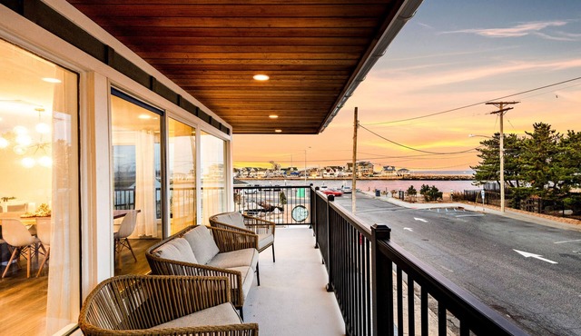 Amenity Packed - No Cleaning Fees - Inlet Views!