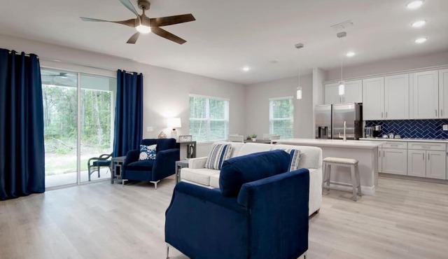 Amenity-Rich New Build; Dogs OK
