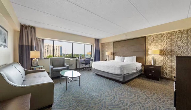 Amenity Rich Spacious King Suite