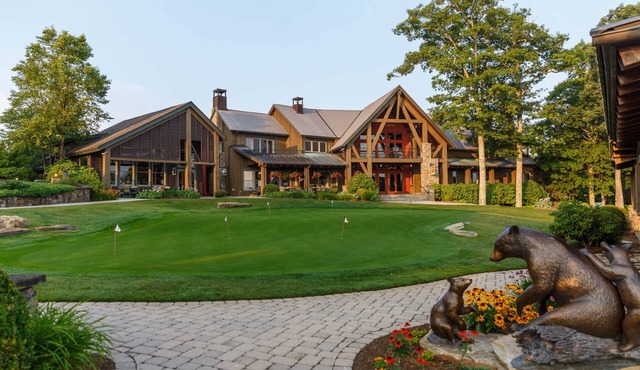 American Chestnut Suite- Private Club Access