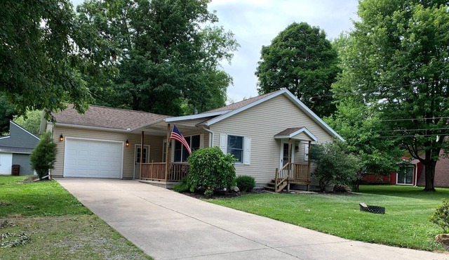 American Honey - The Sweet Spot of Sandy Beach