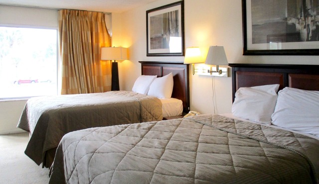 American Inn and Suites