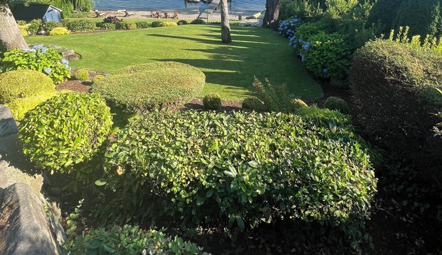 American Lake Estate Property/ Next to Tacoma Golf and Country Club