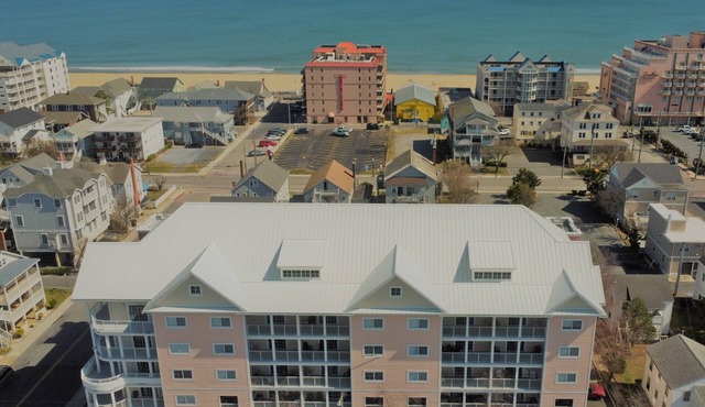 Americana Condos 10th street