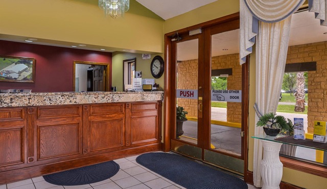 Americas Best Value Inn West Columbia
