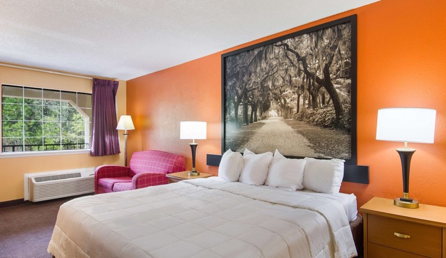 Americas Best Value Inn Darien