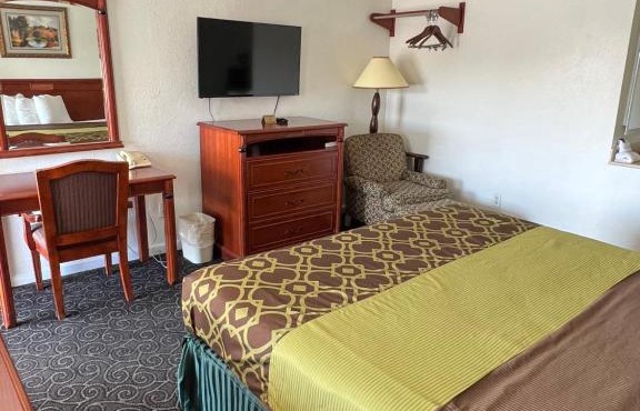 Americas Best Value Inn Hanford