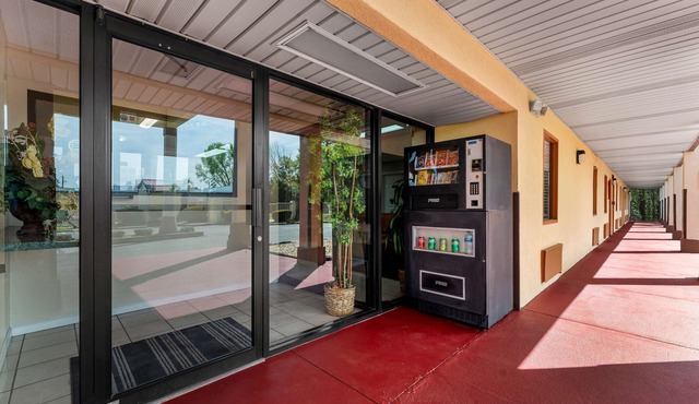 Americas Best Value Inn Montezuma