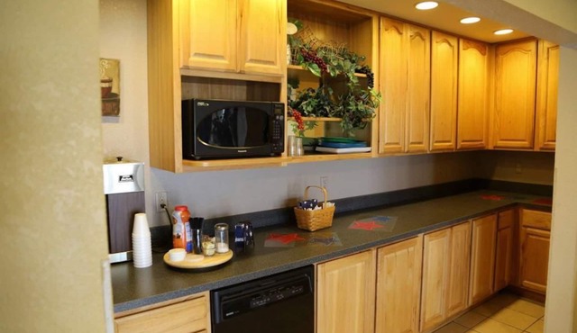 Americas Best Value Inn & Suites Bluffton