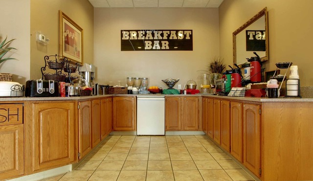Americas Best Value Inn St. Louis South