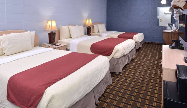 Americas Best Value Inn & Suites Branson - Near the Strip