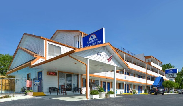 Americas Best Value Inn & Suites Branson - Near the Strip