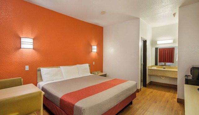 Americas Best Value Inn & Suites Humble
