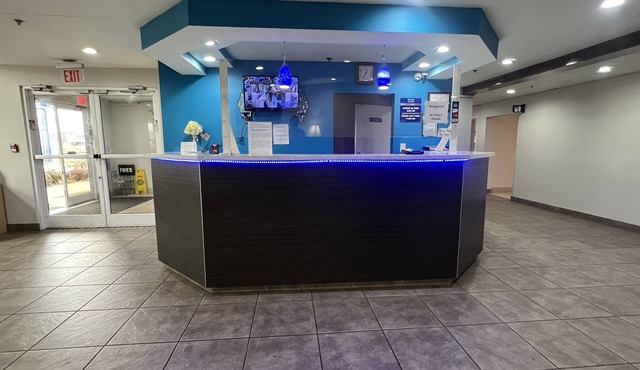 Americas Best Value Inn & Suites Jackson, TN