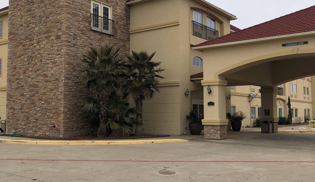 Americas Best Value Inn & Suites Gun Barrel City