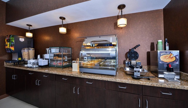 Americas Best Value Inn & Suites Cuero