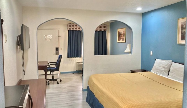 Americas Best Value Inn & Suites Houston Brookhollow NW